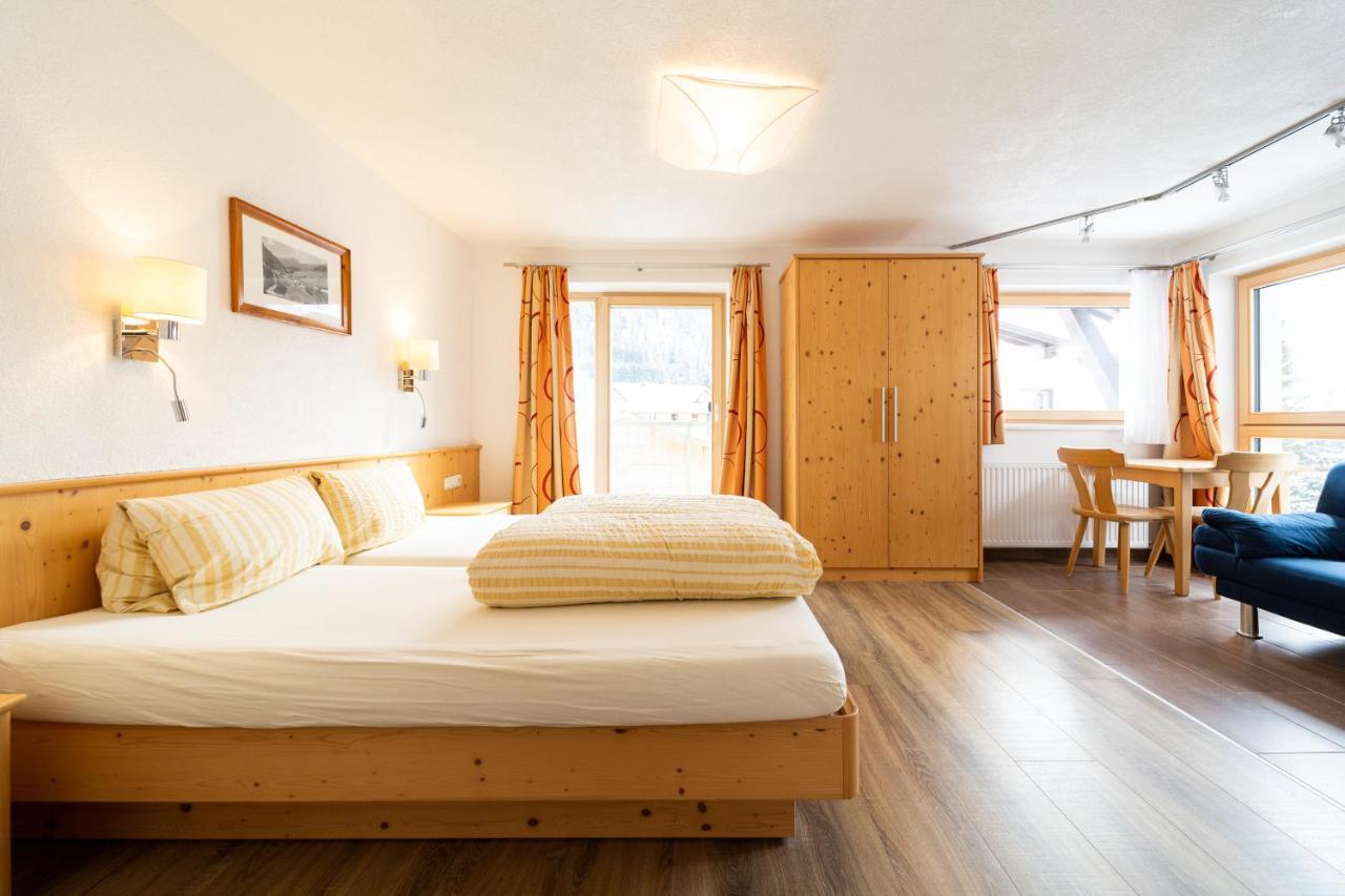 Haus Rosmarie Appartement Sankt Anton am Arlberg Buitenkant foto