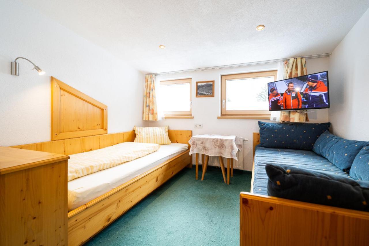 Haus Rosmarie Appartement Sankt Anton am Arlberg Buitenkant foto