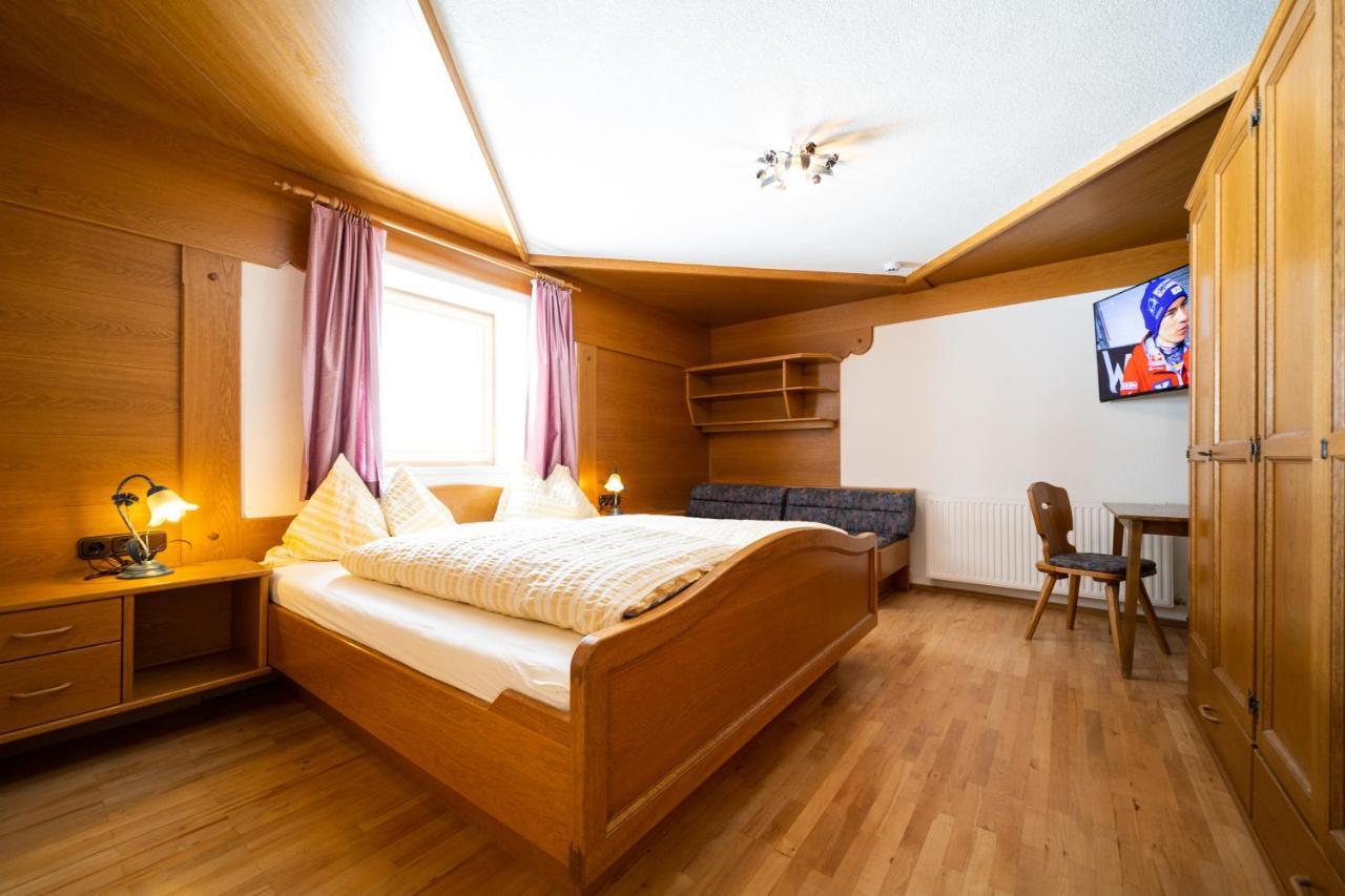 Haus Rosmarie Appartement Sankt Anton am Arlberg Buitenkant foto
