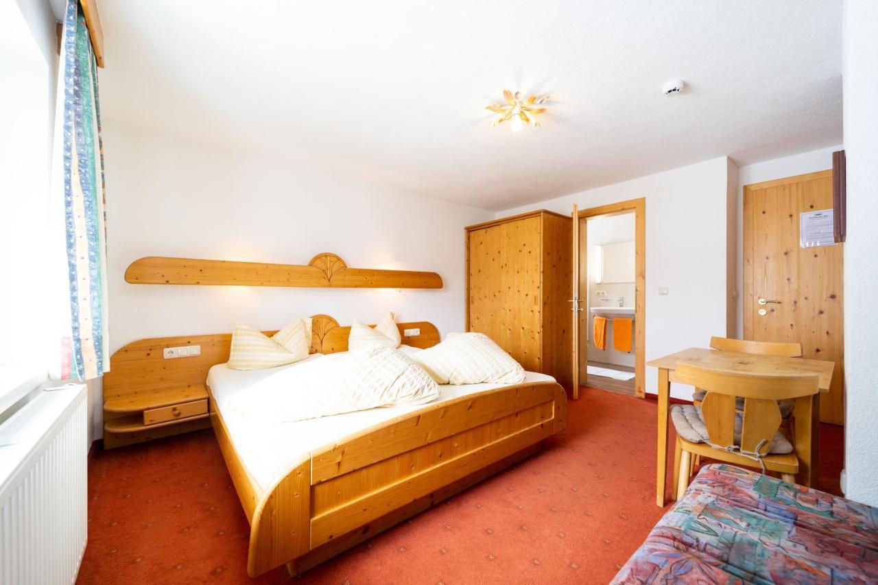 Haus Rosmarie Appartement Sankt Anton am Arlberg Buitenkant foto