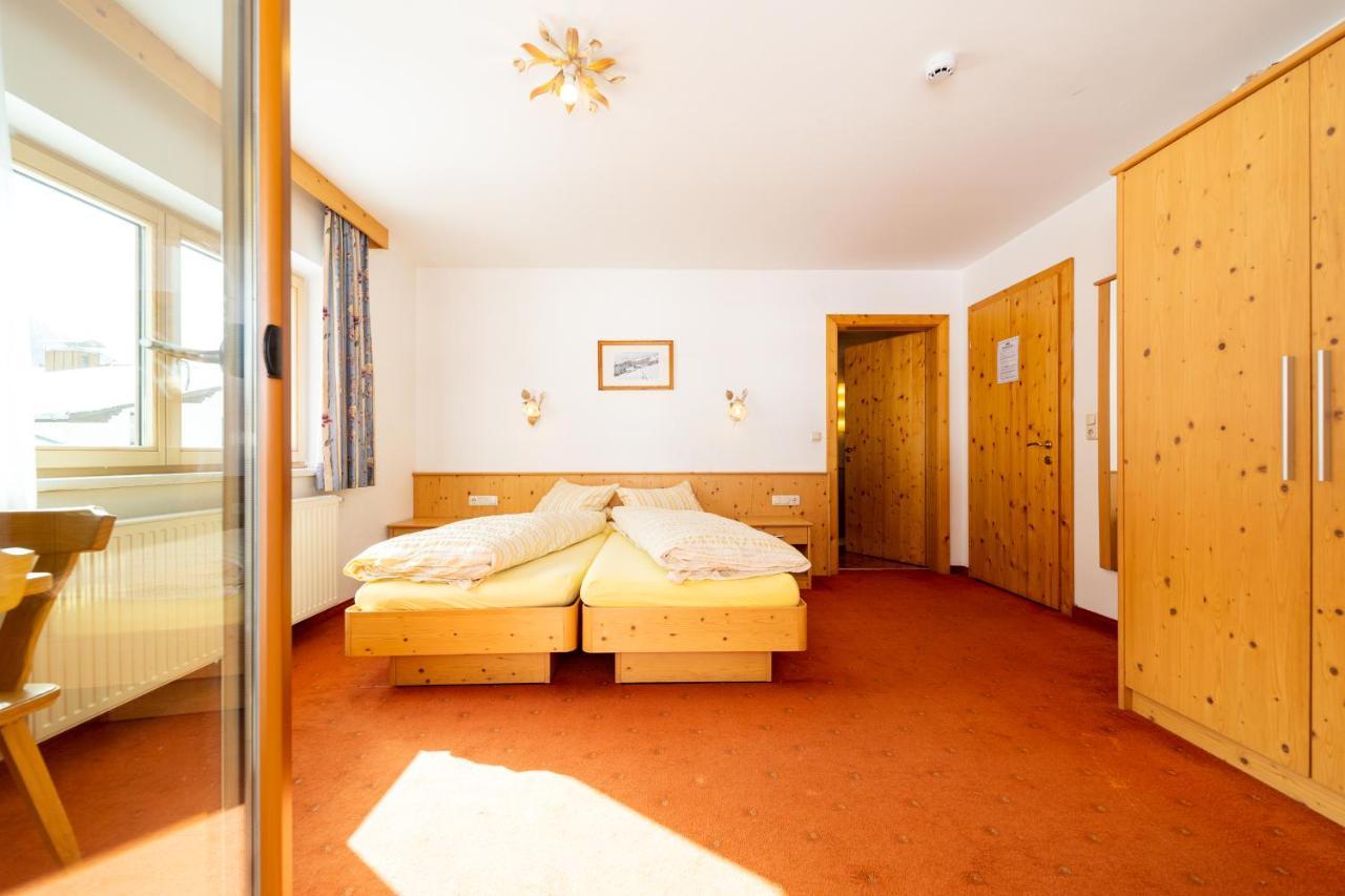 Haus Rosmarie Appartement Sankt Anton am Arlberg Buitenkant foto