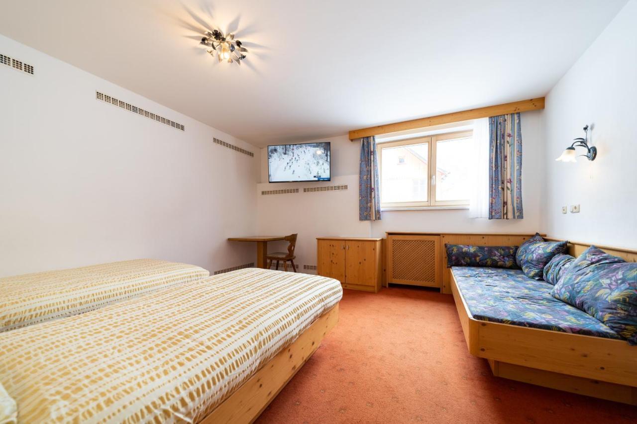 Haus Rosmarie Appartement Sankt Anton am Arlberg Buitenkant foto