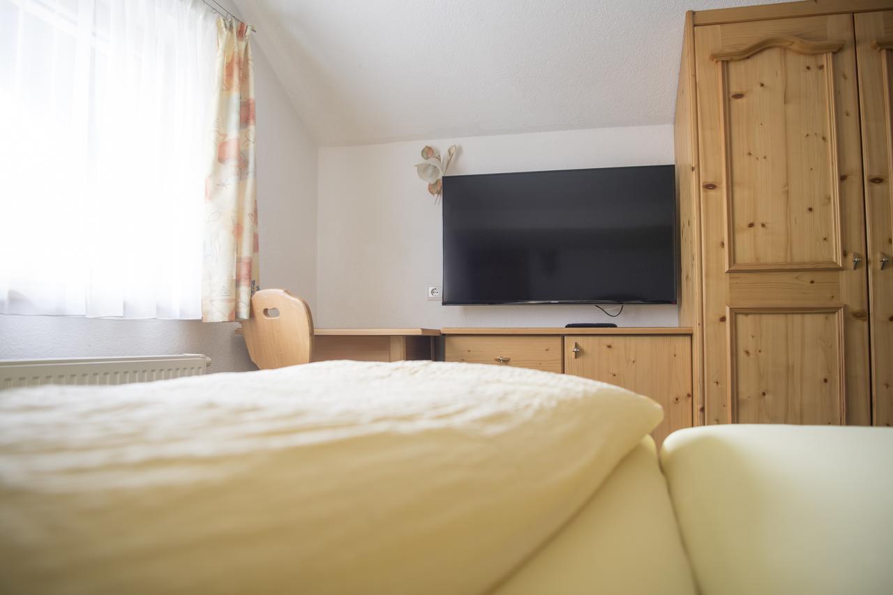 Haus Rosmarie Appartement Sankt Anton am Arlberg Buitenkant foto